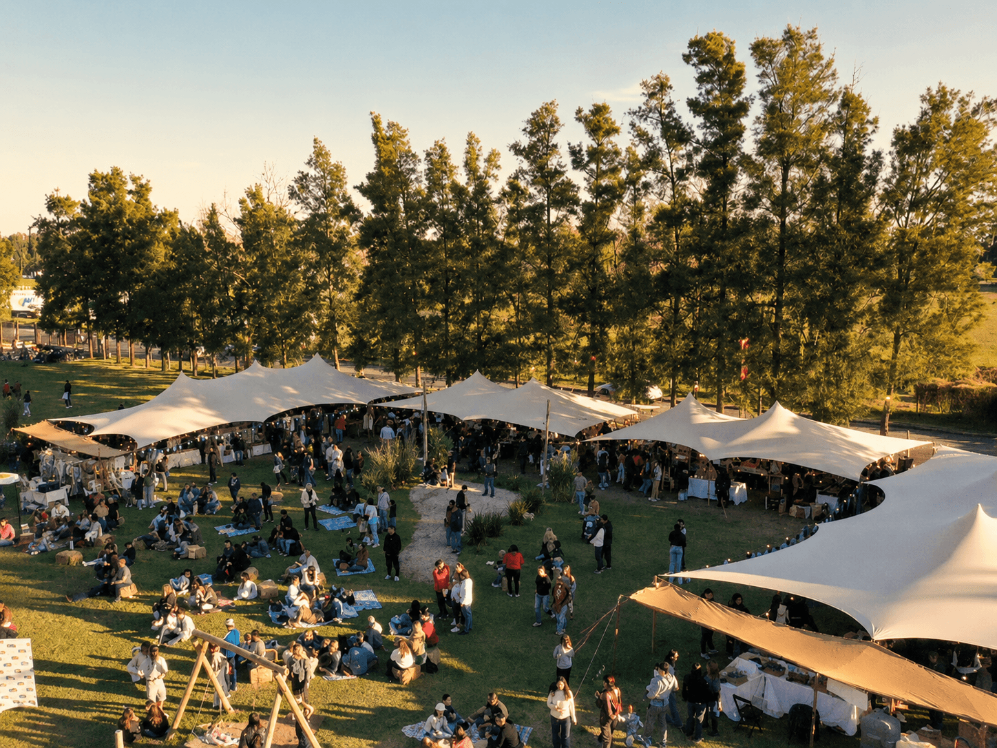 Grand Market Open — vista aérea del evento